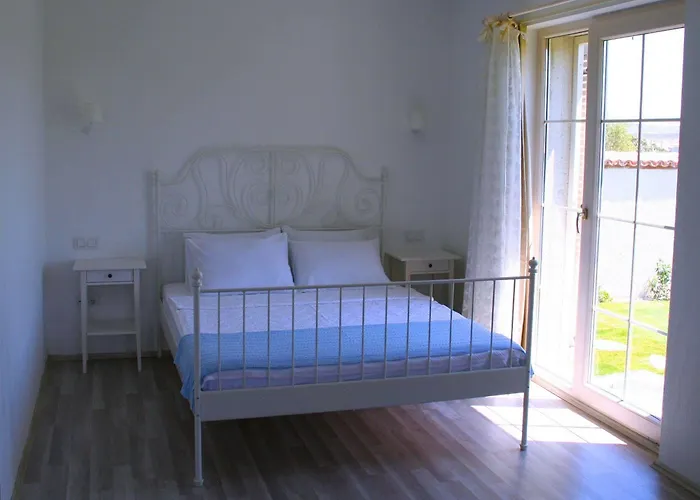 Πανσιόν Yasemin (adults Only) 3*