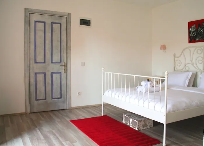 Yasemin (adults Only) Alaçatı