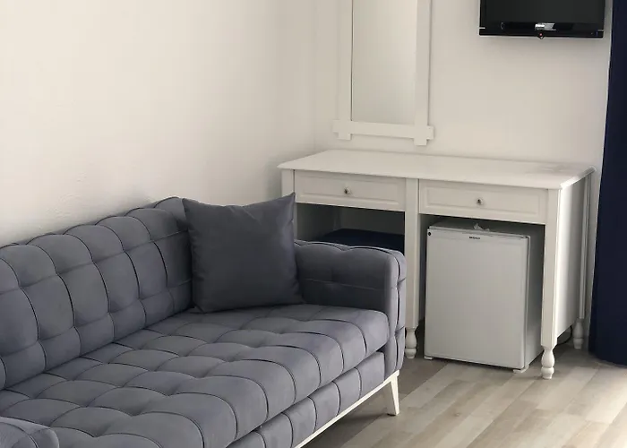 Pensión Yasemin (adults Only) 3*