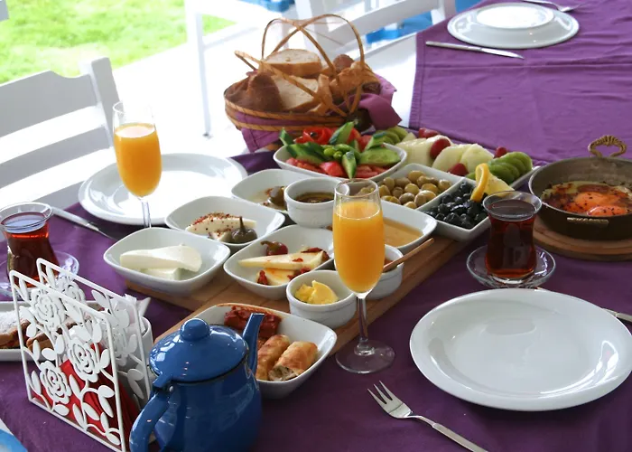 Pensión Yasemin (adults Only) 3*